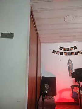 LaurenWelly_ - Oil in Bitch tits +JUMP😈