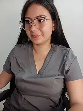 Mia_nala - naked, fucking the cucumber 🥒🥵😋