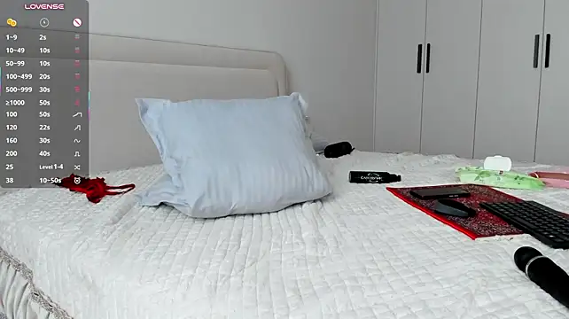 Wow_lina - fingering pussy