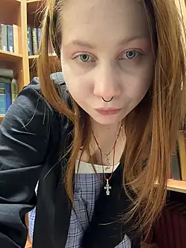 SlavicCandy - FLASH PUSSY IN LIBRARY (RISK)