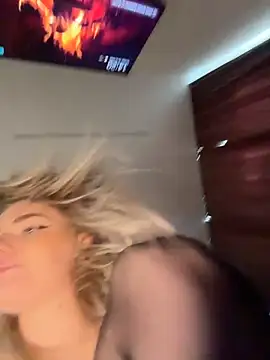 HugeBoobsAlice - FUCK PUSSY CLOSE UP + BIG SQUIRT💦💦🥵