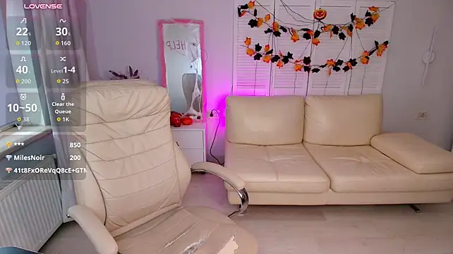 Daniela_Kitty_ - My tits are covered in oil