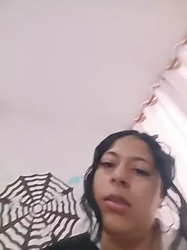 Laila_and_konny - Scissors, and kisses