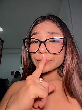 Amira_cute2 - fuck dildo +missionery open legs