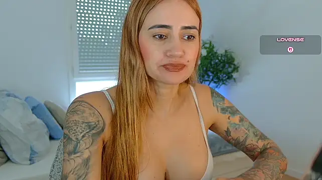 Pennyyy_ - naked and cum