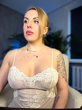 MilfNextDoor20 - Let’s CUM together 💦