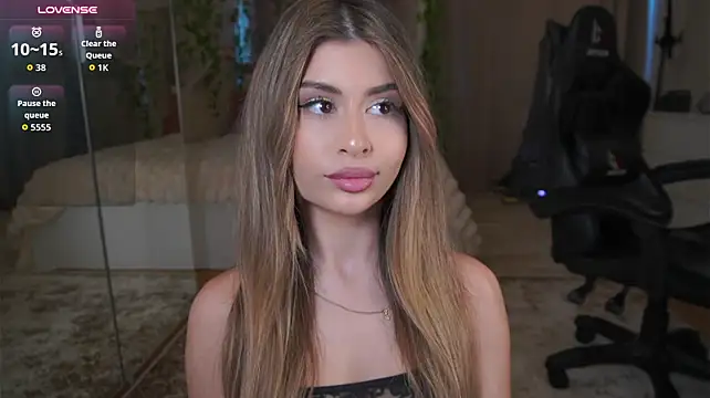 GeorginaHarn - Suck my finger with a soft moan