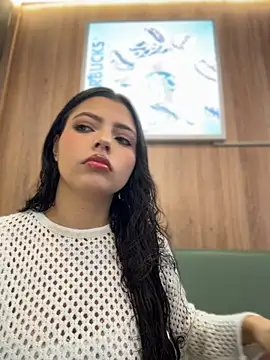 Natalia-acosta - SPIT TITS IN THE MALL + ASS RED (RISKY)
