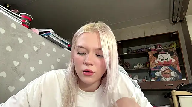 ChantellBuist - Tongue tease