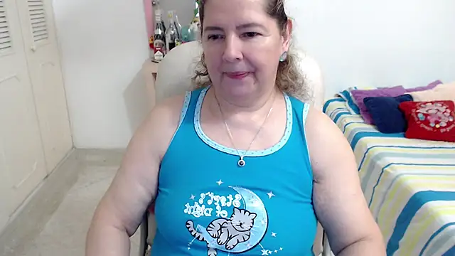 Leonela_69 - mommy is horny come play with me