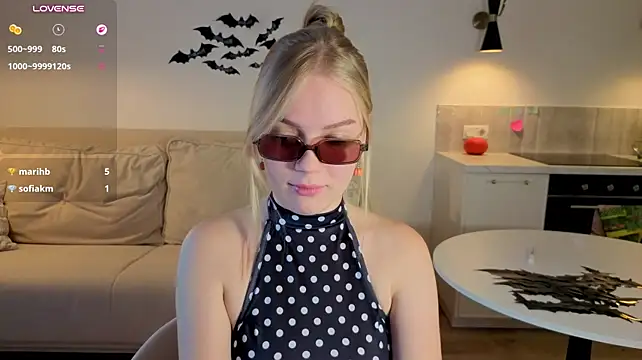 LittleForestELF2 - oil boobs