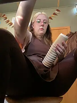 Cinnabon_ - MAKE MY PUSSY WET AT MY WORK