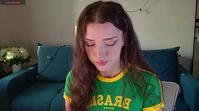 Eva_Saylor - Twerking with a naked butt