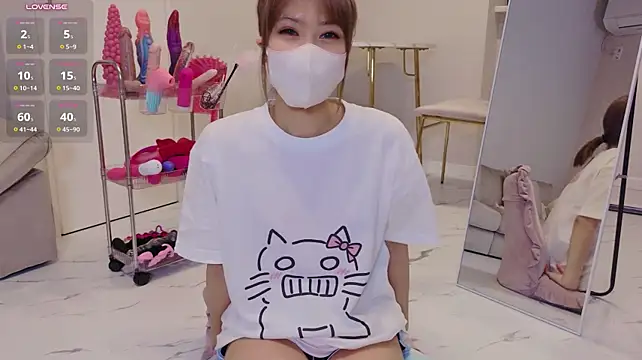 -Nyanko-chan- - 盗撮アングルでスクワット5回💞