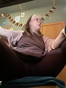 Cinnabon_ - MAKE MY PUSSY WET AT MY WORK