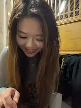 Mia999 - 户外假鸡吧抽插1分钟