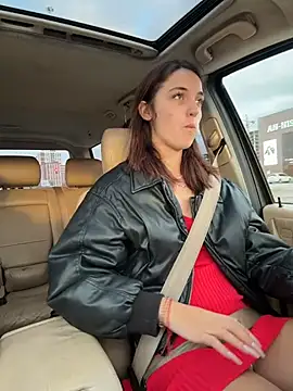 DollyTall - squeeze my tits hard while driving 😈