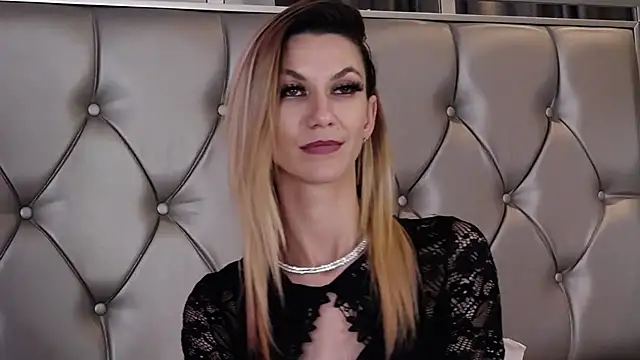 MayaHale - 🤩💦 Get me all Naked🤩💦