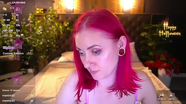 DramaQuenns - Dildo in pussy