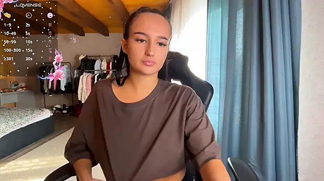 Lilitrock - Flash boobs for a few seconds