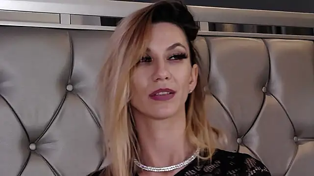 MayaHale - 🤩💦 Get me all Naked🤩💦