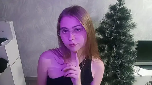 AnnettaHosaka - Blow a sexy kiss