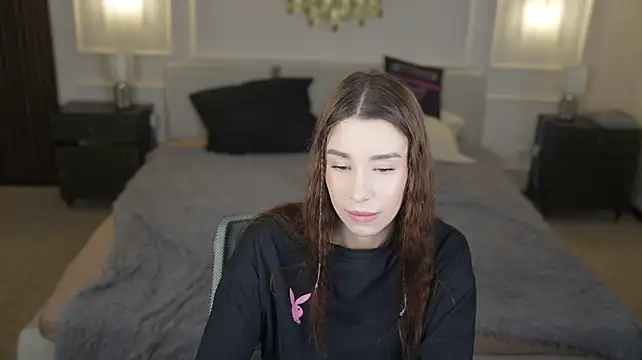 Selena_Glow - naked ass 1 girl