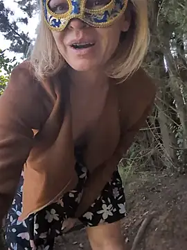 HotWife_VR - 🤗 Public squirt 💦💦