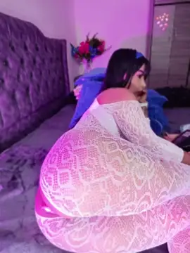 Gabilicious25 - suck titts
