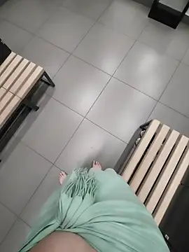 Exhibitionsplit - MAKE me CUM RUNNING ♤SQUIRT