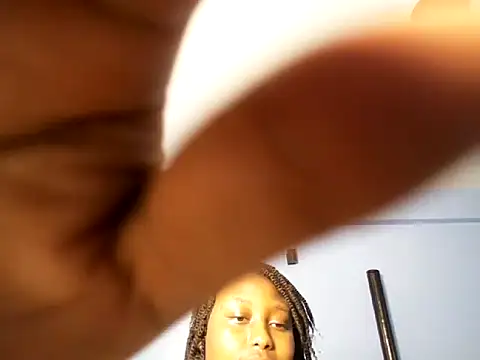 Miss_lyynn - fountain squirt