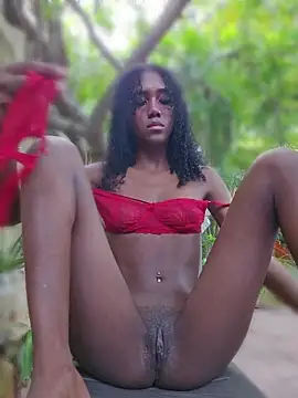 Lucia_Mcfly - 🌸 PLUG ANAL + fingering pussy 😻