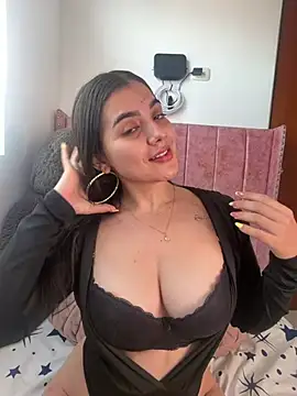 Estrella22 - suck my tits