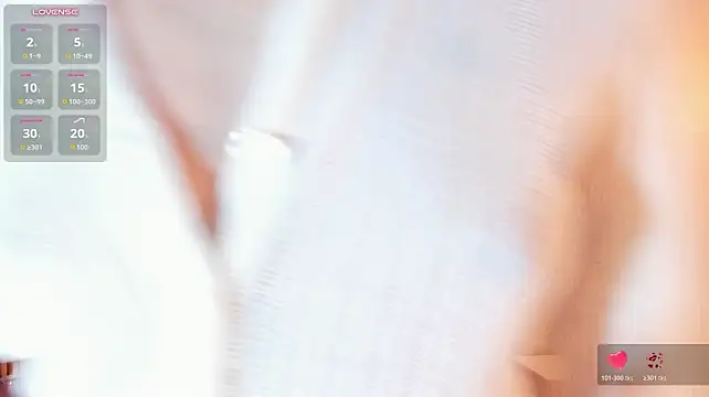 Iam_Ariana - Show my smooth soles to camera🍒