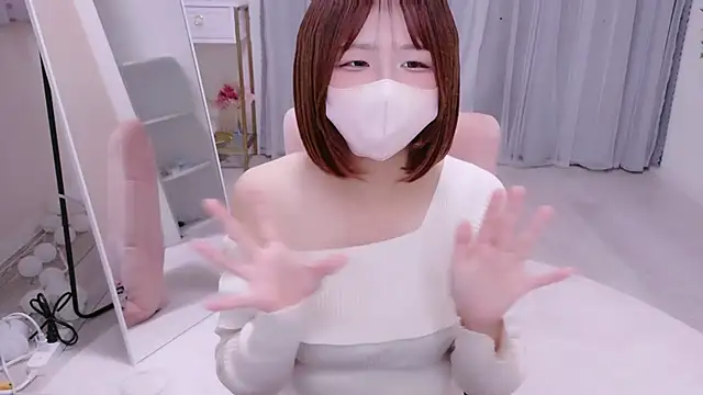 _OTOchan_ - 上の服ぬぎぬぎ💗