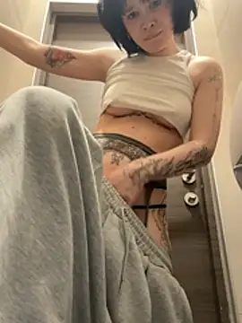 MietteDream - Take off top&sweatpants spread all hols