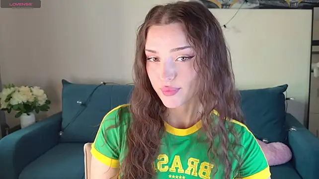 Eva_Saylor - Twerking with a naked butt