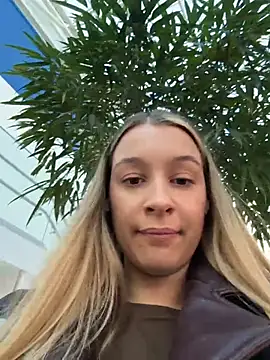 SashaCatt - Masturbation completely naked💋