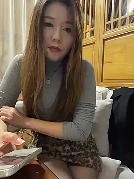 Mia999 - 户外假鸡吧抽插1分钟