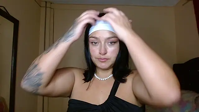 Amber_xx_ - flash boobs + oil