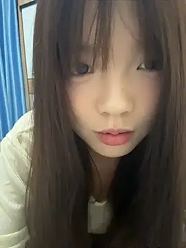 Youbaby-Love - 哥哥帮妹妹脱上衣