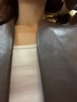Outdorable - Lift the top&moisten the tits w saliva