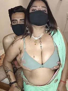 Wildharyanacouple - Show bubbs