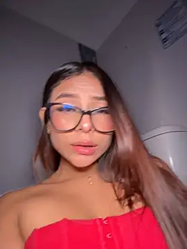 Amira_cute2 - RIDE DILDO COWGIRL REVERSE