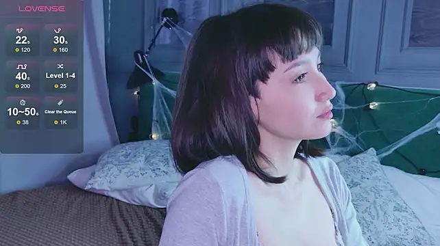 GentleMusee - Tease with panties zoom