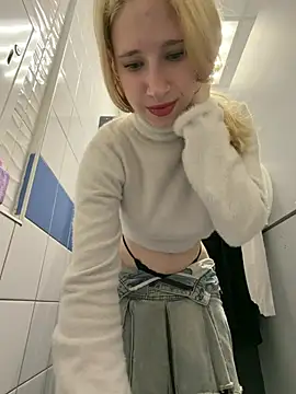Michelle_lovique - TAKE OFF WET PANTY AND PUT IT IN MOUTH!!
