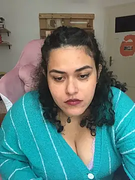 Curvydesifromgermany - Oil on tits