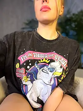 MilfNextDoor20 - Let’s CUM together 💦