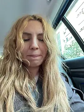 -stray-cat- - grab my tits and press them hard