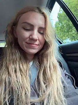 -stray-cat- - grab my tits and press them hard